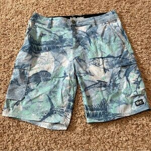 Pelagic Madeira Cargo Hybrid Shorts men’s size 32 waist